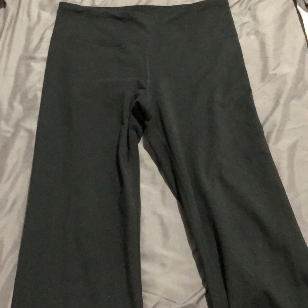 Under armor leggings.